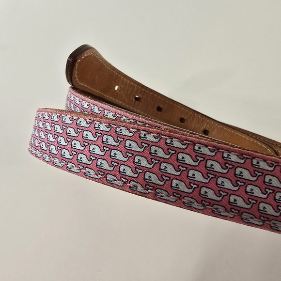 Vineyard Vines Whale Belt Leather Print Aquatic Ocean Leather Webbed Web Size S - Picture 4 of 10
